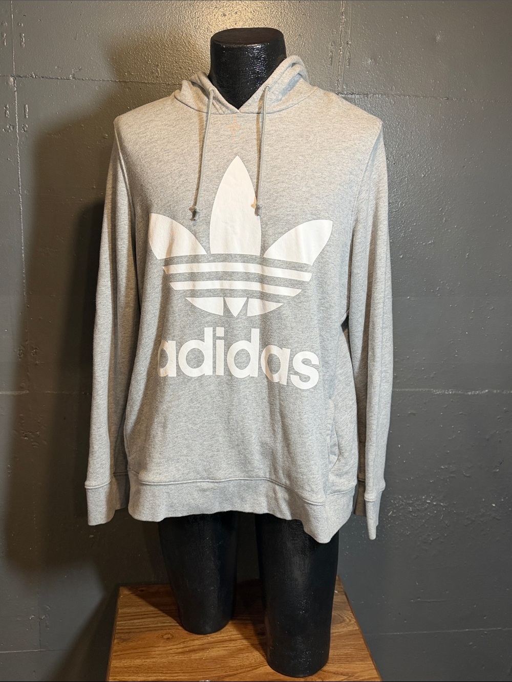 Men’s adidas Light Gray Kangaroo Pocket Hoodie